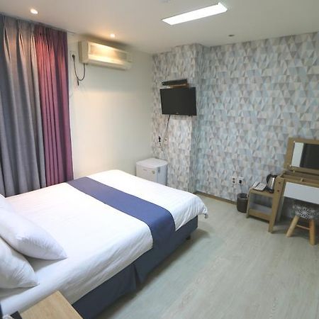 Must Stay Hotel Myeongdong Seoul Exterior photo