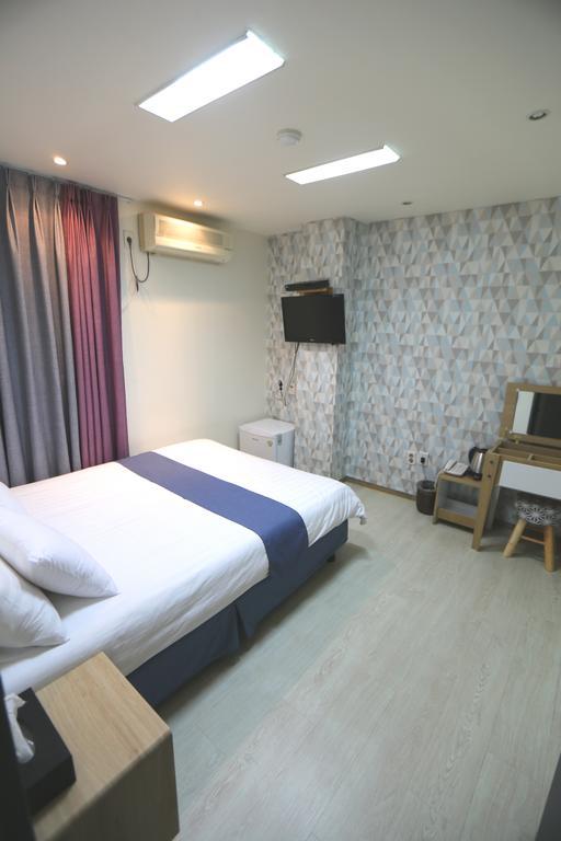 Must Stay Hotel Myeongdong Seoul Exterior photo