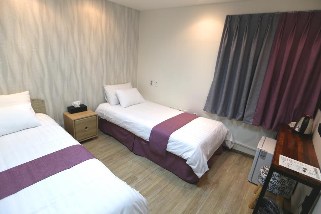 Must Stay Hotel Myeongdong Seoul Exterior photo