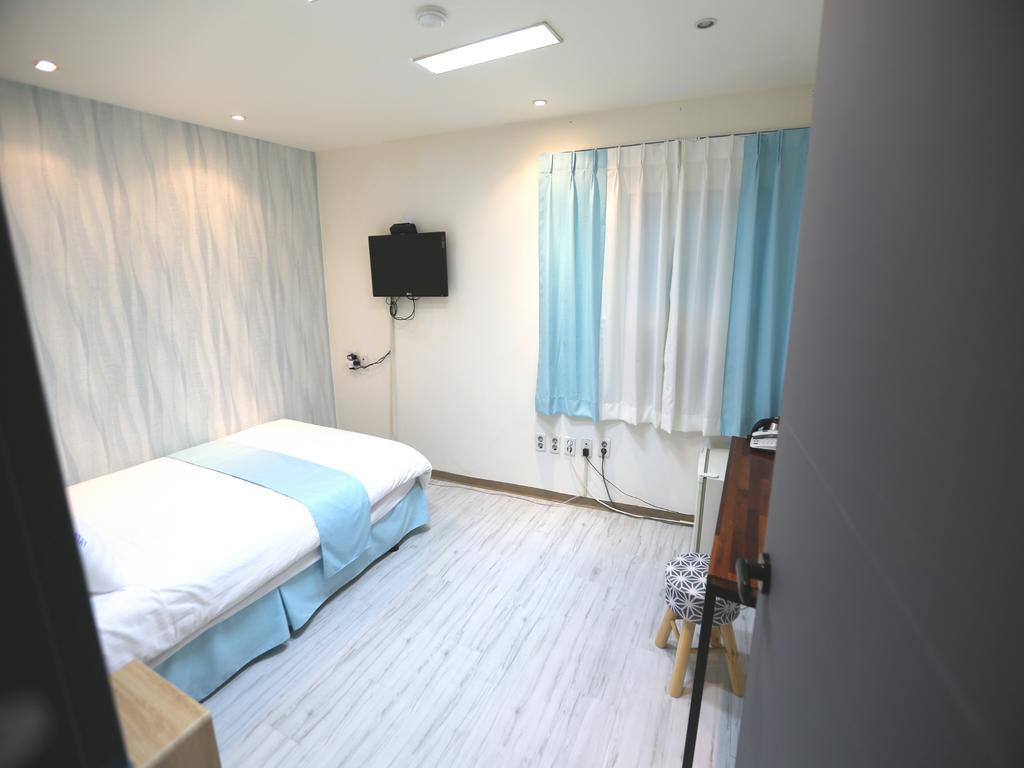 Must Stay Hotel Myeongdong Seoul Exterior photo